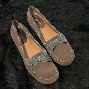 ME TOO Sway-SG Suede Flats Sz 11M